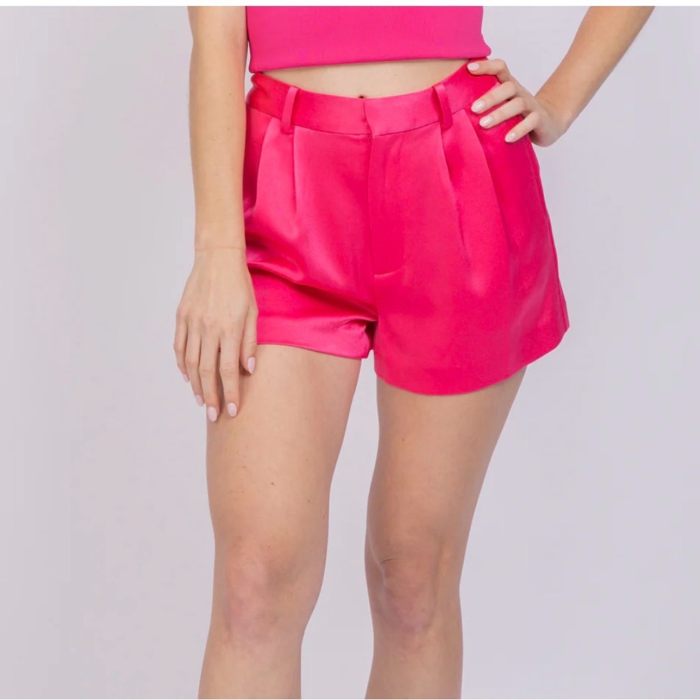 Alice + Olivia Hot Raspberry Pink Conry Satin Pleated Shorts 8